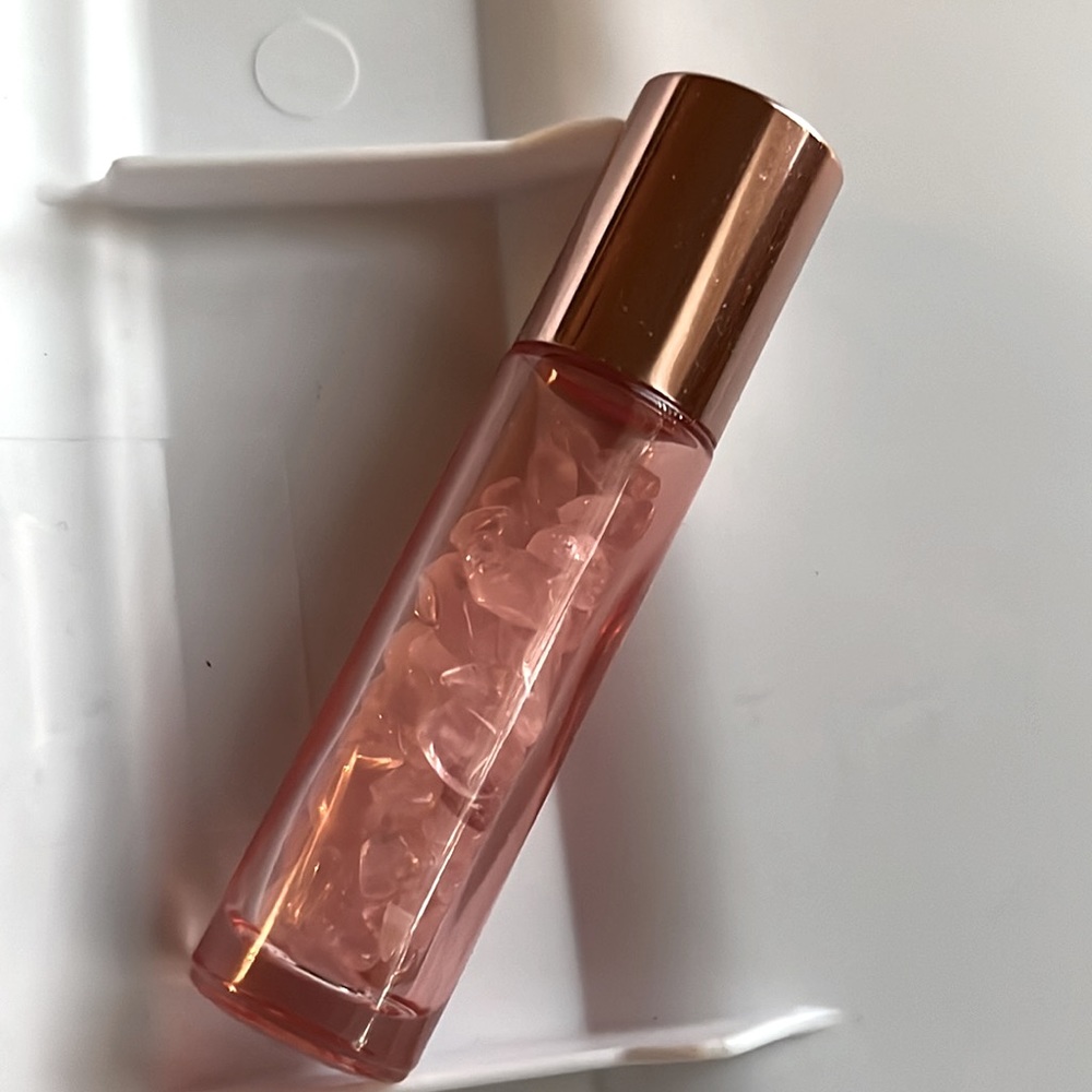 Rose Quartz Chip Rose Gold Rollerball Bottle